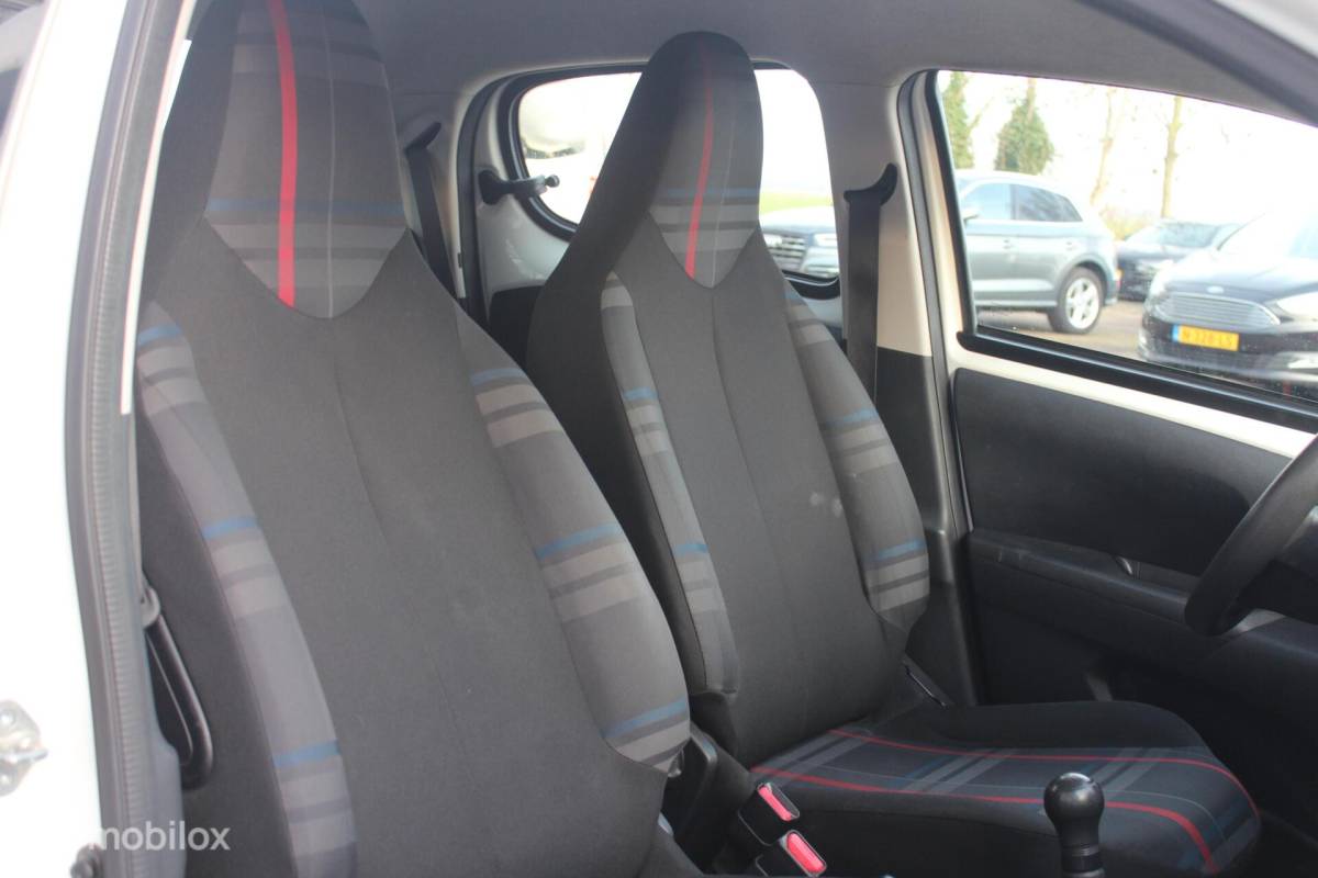 Peugeot 108 Peugeot 108 1.0 e-VTi Active TOP! Airco/5drs/Led/Bluetooth/NAP