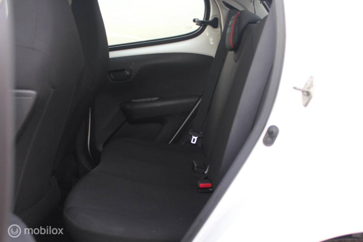 Peugeot 108 Peugeot 108 1.0 e-VTi Active TOP! Airco/5drs/Led/Bluetooth/NAP