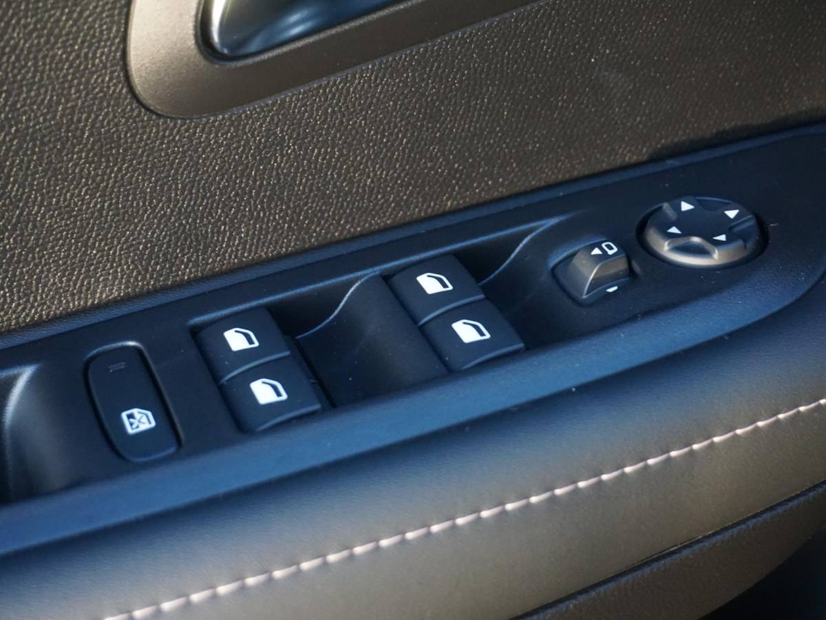 Peugeot e-208 Peugeot e-208 EV Allure 51 kWh 360 Camera