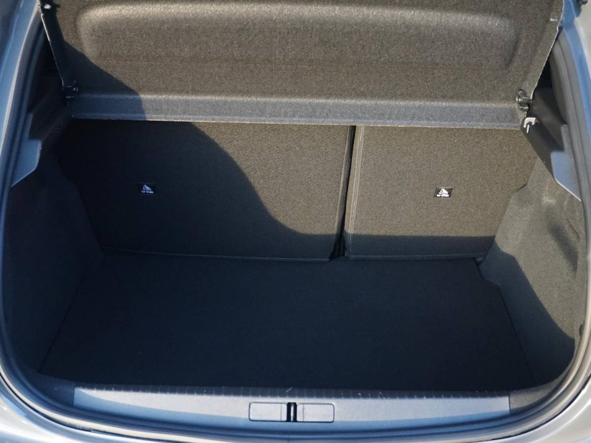 Peugeot e-208 Peugeot e-208 EV Allure 51 kWh 360 Camera