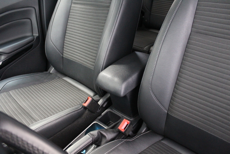 Ford EcoSport Ford EcoSport 1.0 EcoBoost Titanium 126PK, RIJKLAAR!! | TREKHAAK | CARPLAY | DEELS LEER