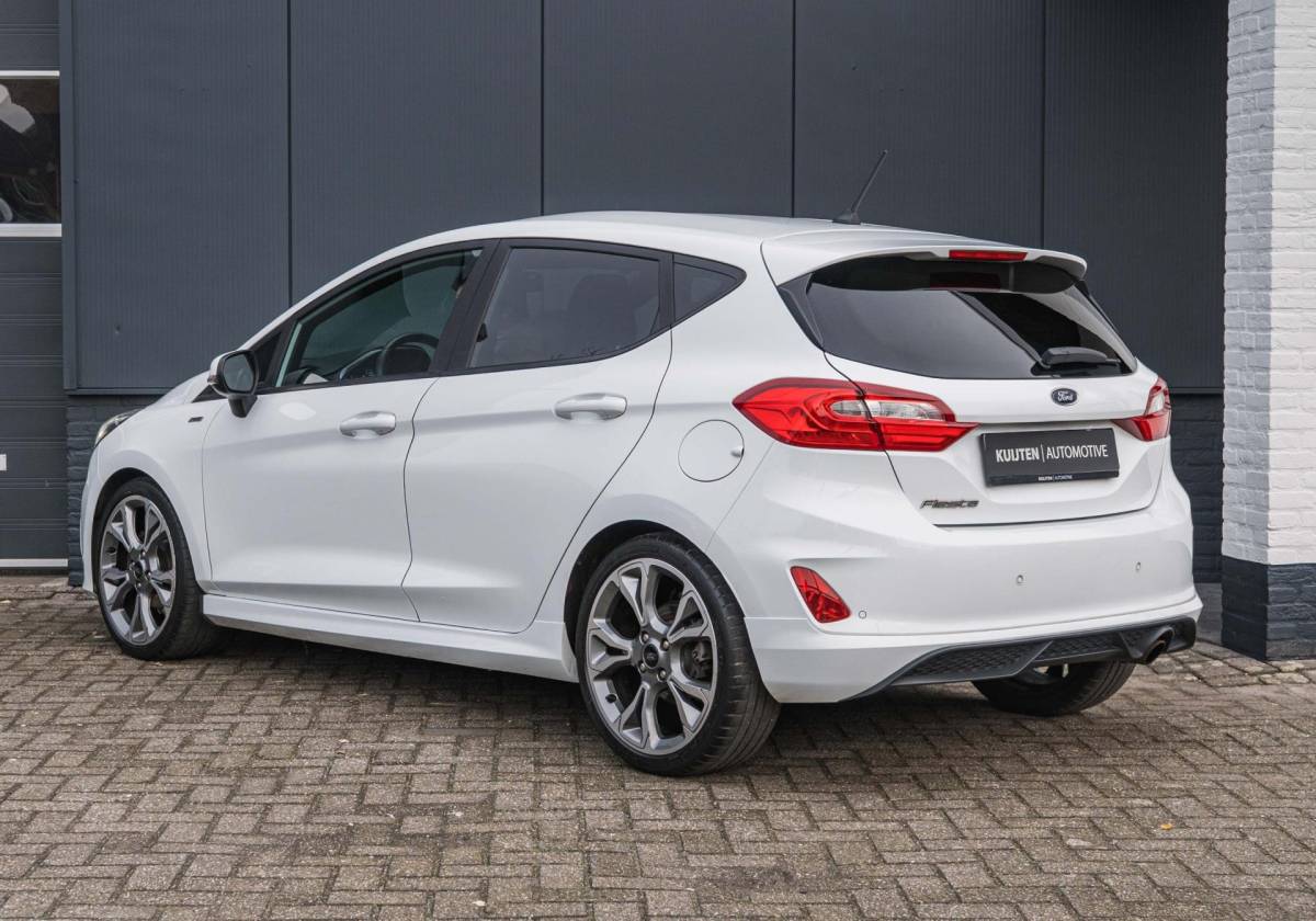 Ford Fiesta Ford Fiesta 1.0 EcoBoost ST-Line / LED / Winter Pack / 18 inch!