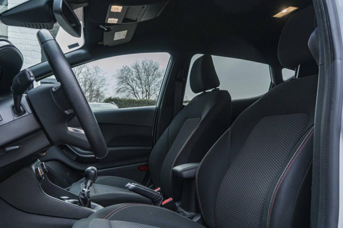 Ford Fiesta Ford Fiesta 1.0 EcoBoost ST-Line / LED / Winter Pack / 18 inch!