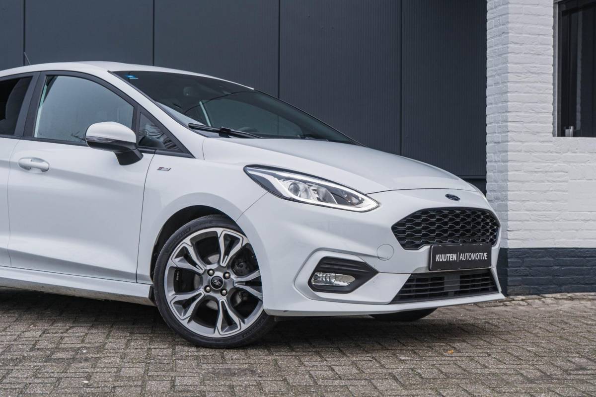 Ford Fiesta Ford Fiesta 1.0 EcoBoost ST-Line / LED / Winter Pack / 18 inch!