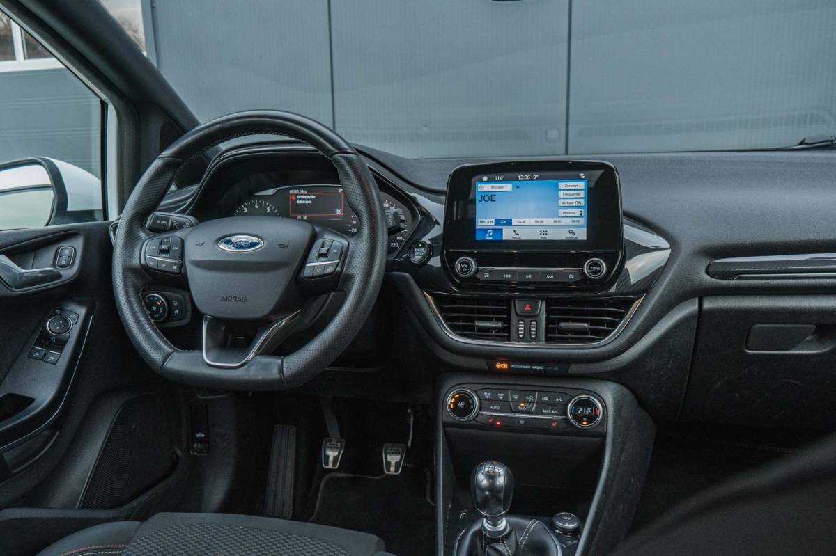 Ford Fiesta Ford Fiesta 1.0 EcoBoost ST-Line / LED / Winter Pack / 18 inch!