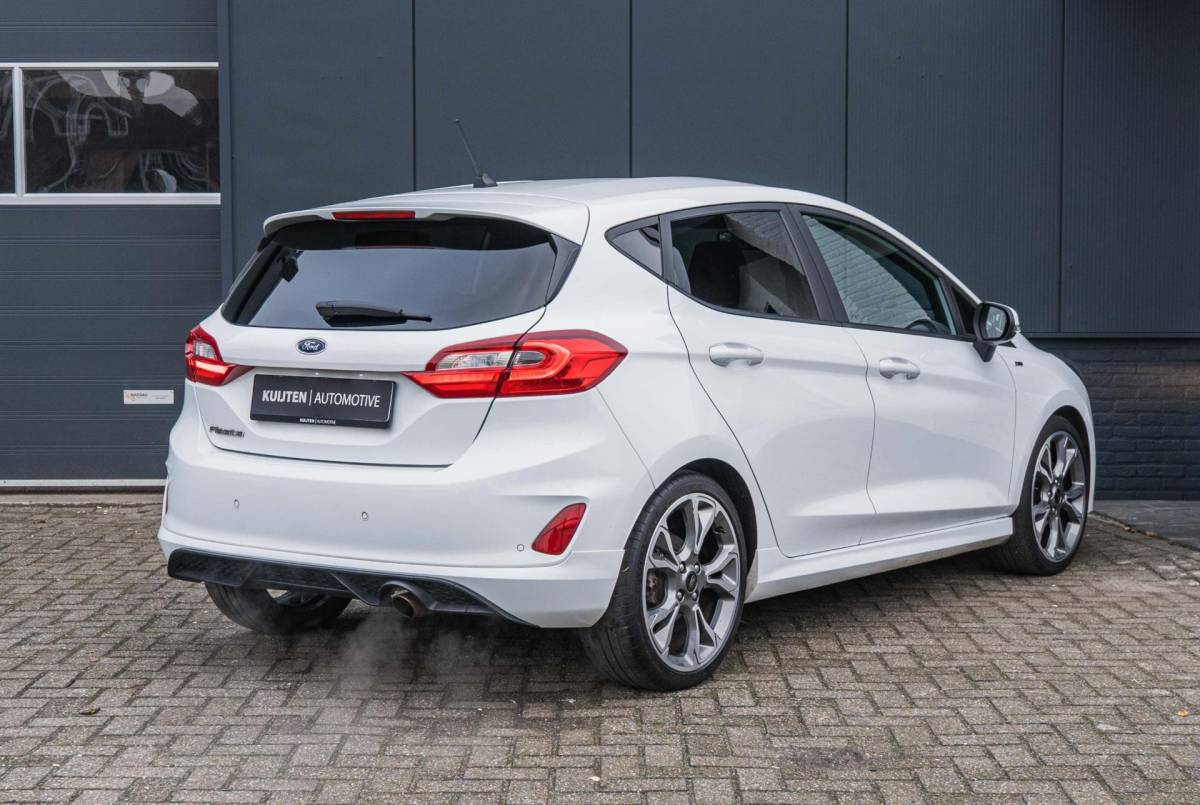 Ford Fiesta Ford Fiesta 1.0 EcoBoost ST-Line / LED / Winter Pack / 18 inch!