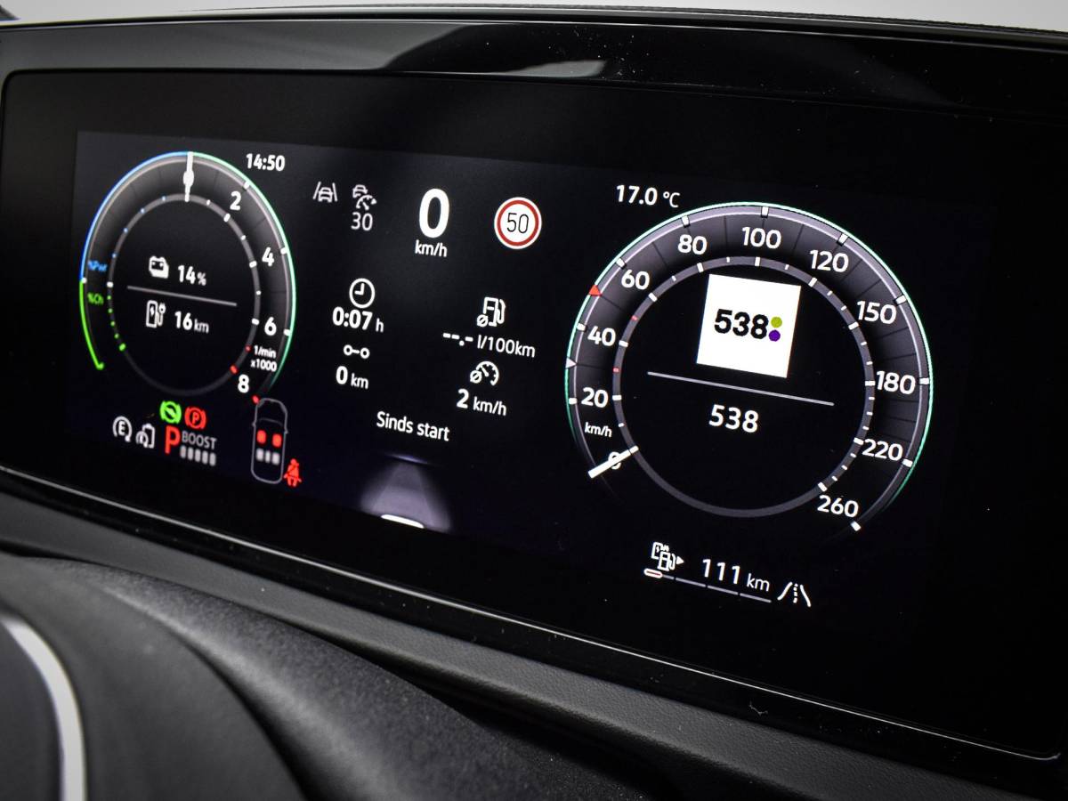 Volkswagen Tiguan Volkswagen Tiguan Life Edition 1.5 eHybrid 204 pk 6 versn. DSG · Comfort Pakket · Style Pakket · Trekhaak inklapbaar, met elektrische ontgrendeling, incl. aanhangermanoeuvreerhulp Trailer Assist ·