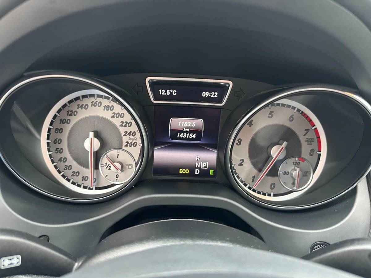 Mercedes-Benz GLA Mercedes-Benz GLA-klasse 200 Ambition/ Navi/ Half leder/ Privacy Glass/ PDC/ AUT7