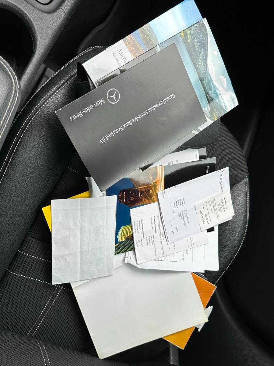 Mercedes-Benz GLA Mercedes-Benz GLA-klasse 200 Ambition/ Navi/ Half leder/ Privacy Glass/ PDC/ AUT7