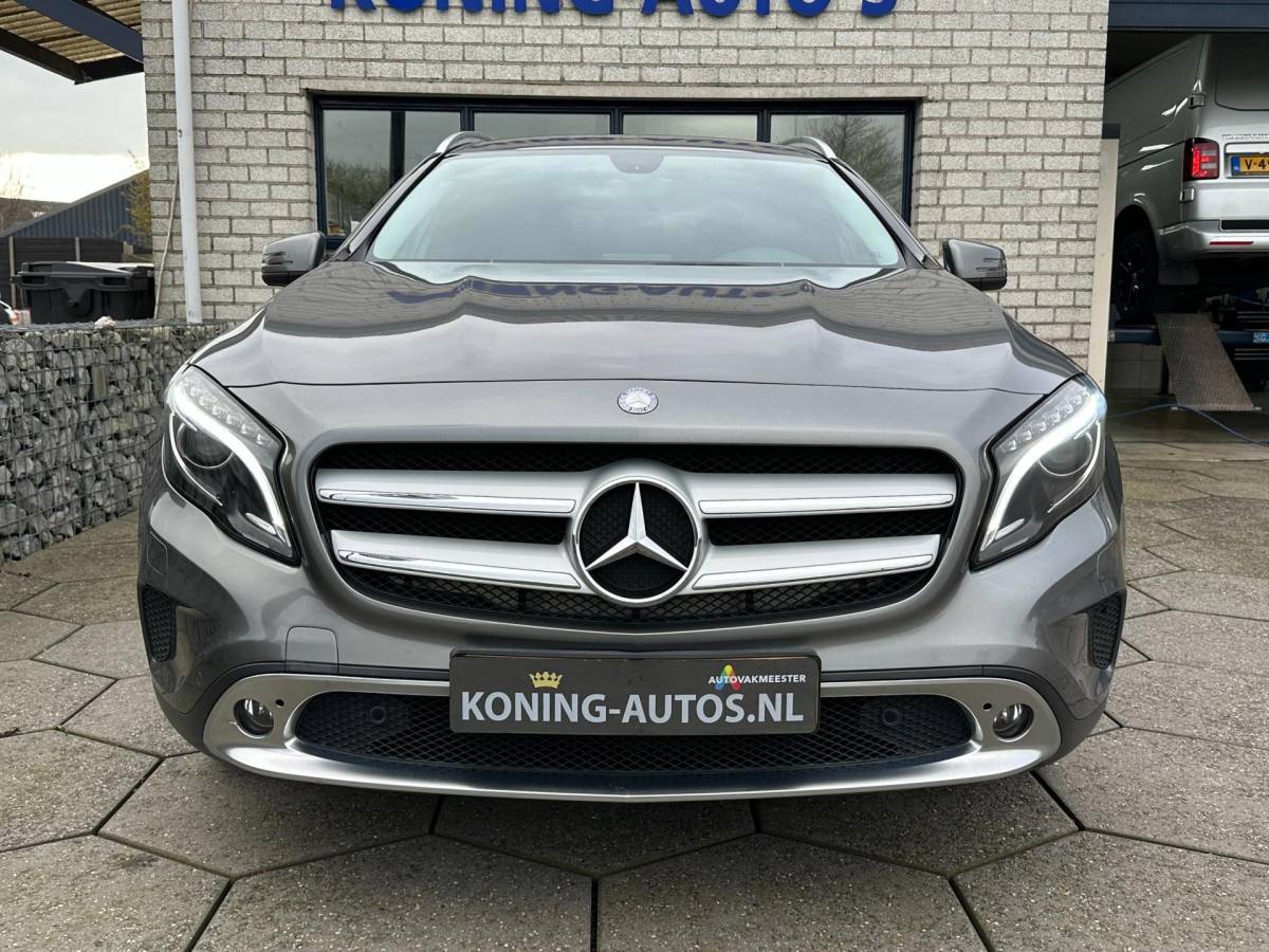Mercedes-Benz GLA Mercedes-Benz GLA-klasse 200 Ambition/ Navi/ Half leder/ Privacy Glass/ PDC/ AUT7