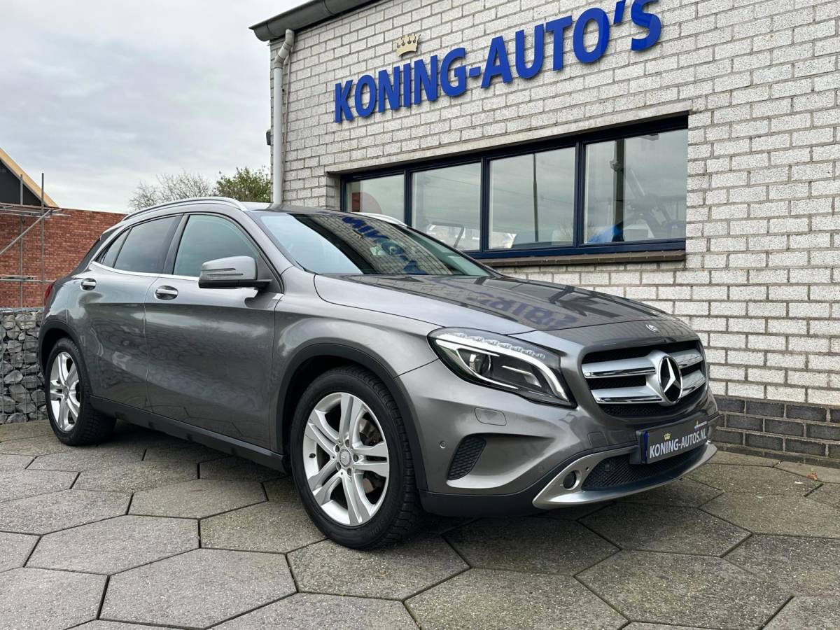 Mercedes-Benz GLA Mercedes-Benz GLA-klasse 200 Ambition/ Navi/ Half leder/ Privacy Glass/ PDC/ AUT7