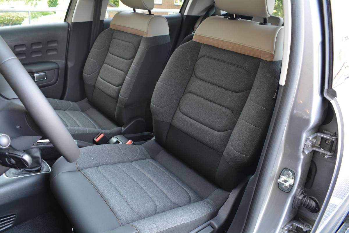 Citroën C3 Citroen C3 1.2 83pk Max | Navigatie | Keyless Entry | Achteruitrijcamersa