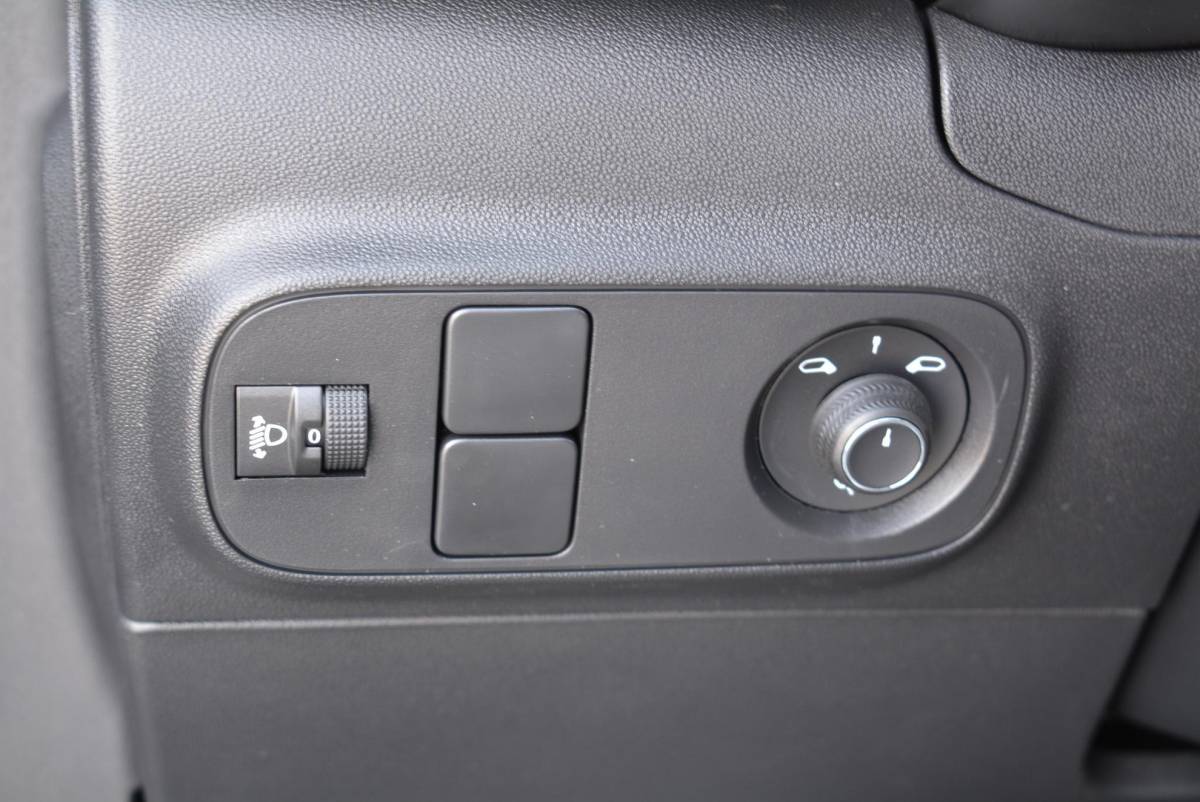 Citroën C3 Citroen C3 1.2 83pk Max | Navigatie | Keyless Entry | Achteruitrijcamersa