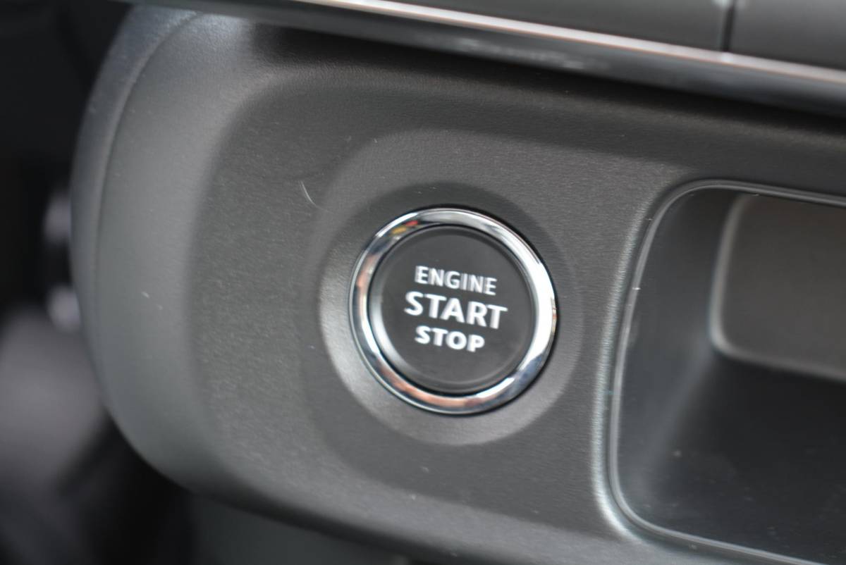 Citroën C3 Citroen C3 1.2 83pk Max | Navigatie | Keyless Entry | Achteruitrijcamersa