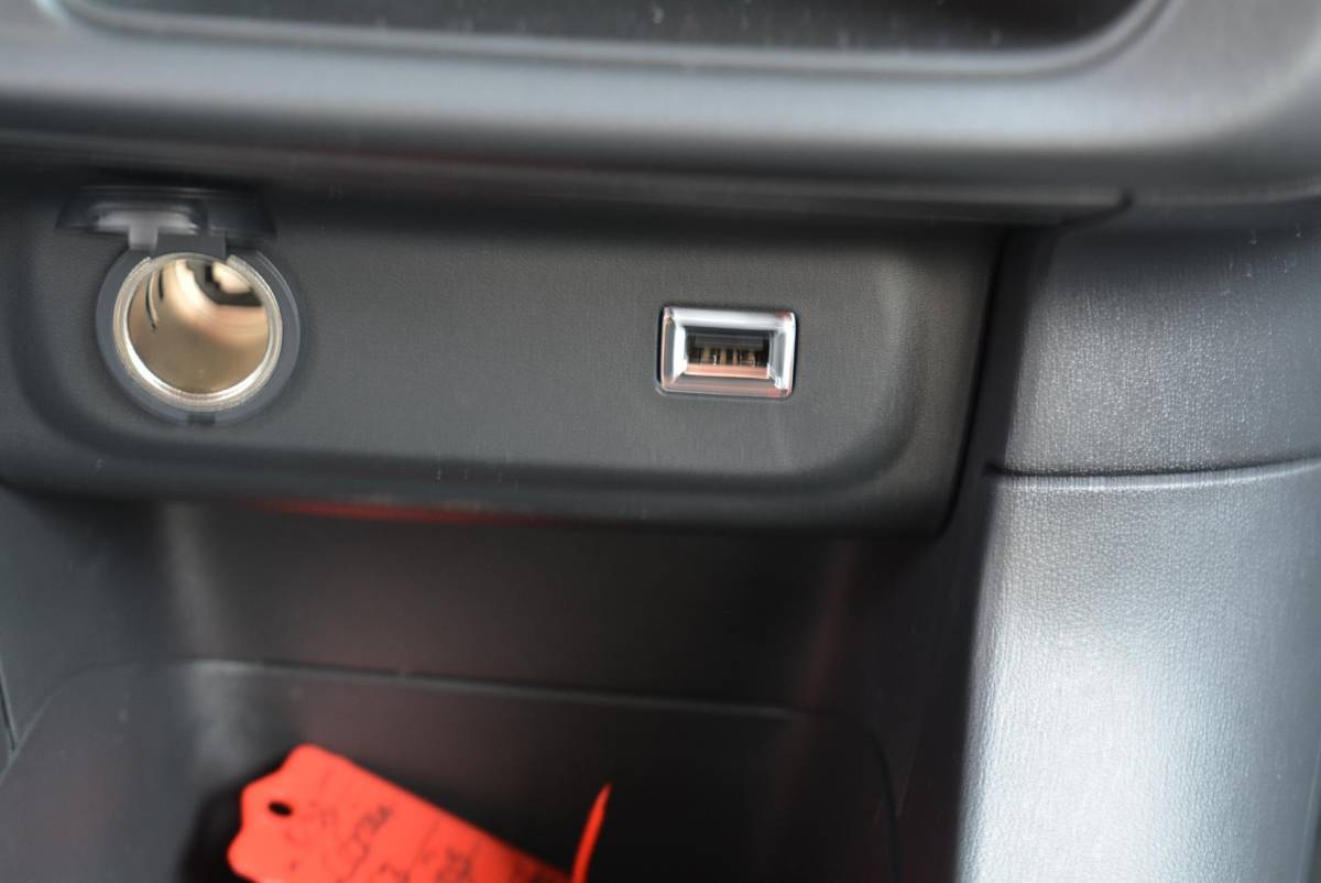 Citroën C3 Citroen C3 1.2 83pk Max | Navigatie | Keyless Entry | Achteruitrijcamersa