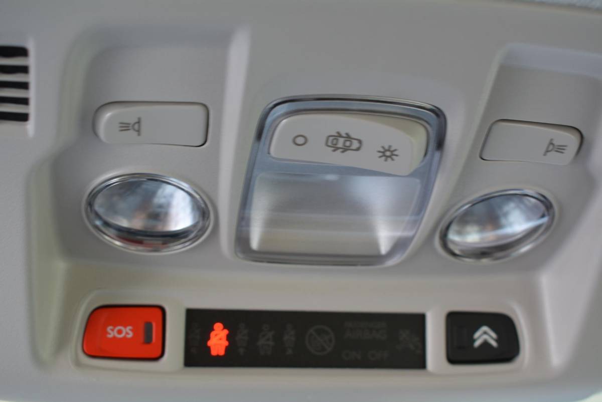 Citroën C3 Citroen C3 1.2 83pk Max | Navigatie | Keyless Entry | Achteruitrijcamersa