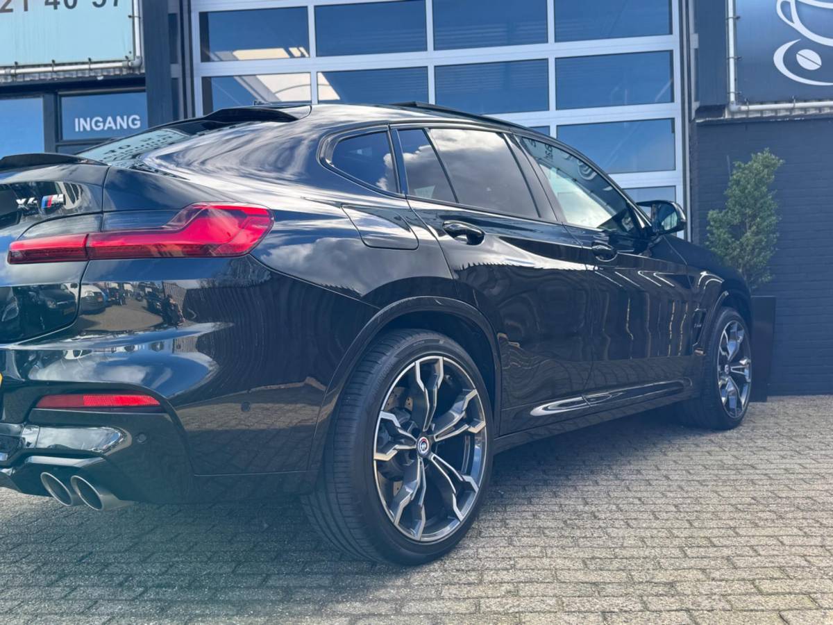 BMW X4 BMW X4 M 480pk / Carbon / Pano