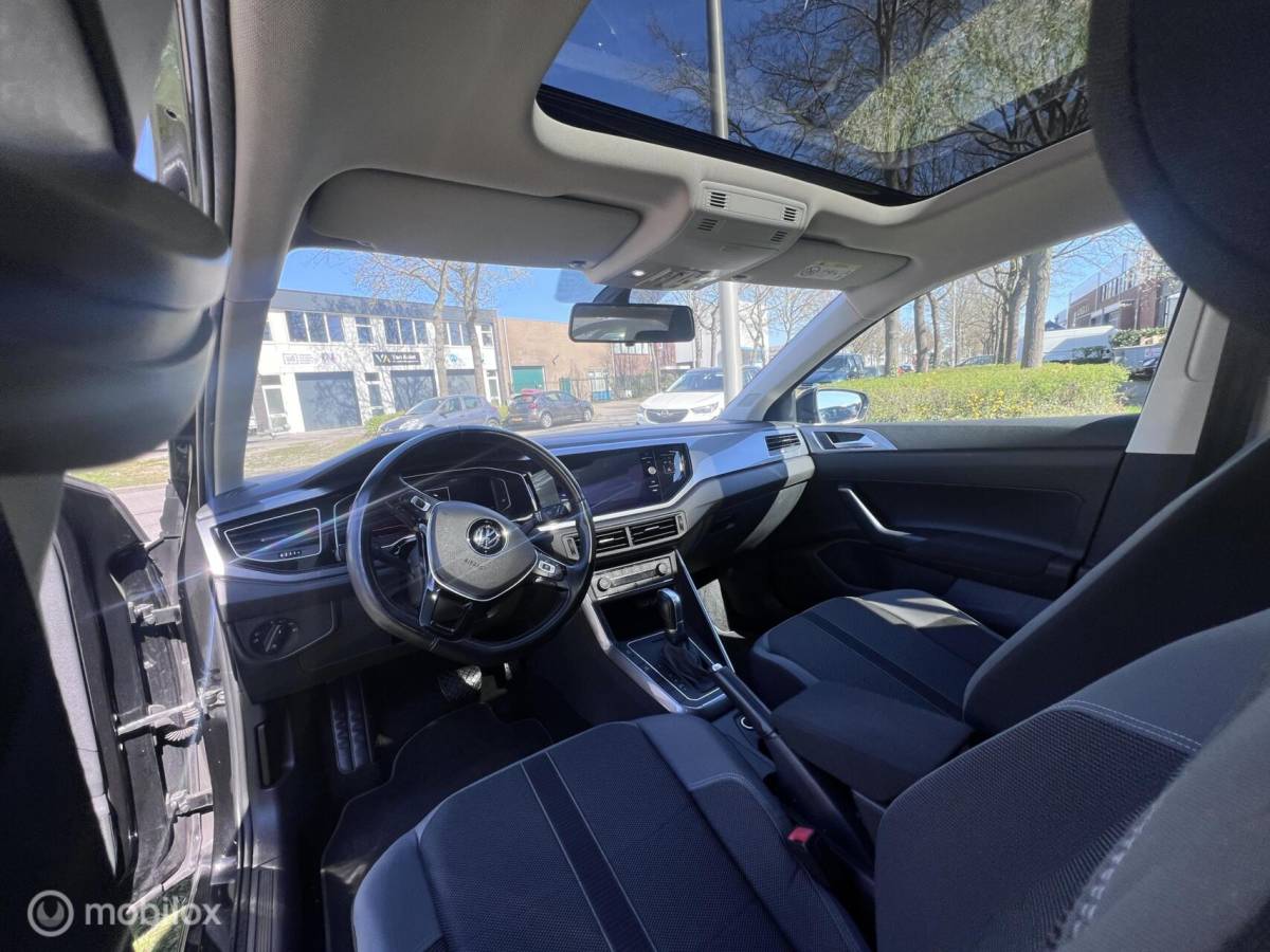 Volkswagen Polo Volkswagen Polo 1.0 TSI Highline PANO -Automaat NAP