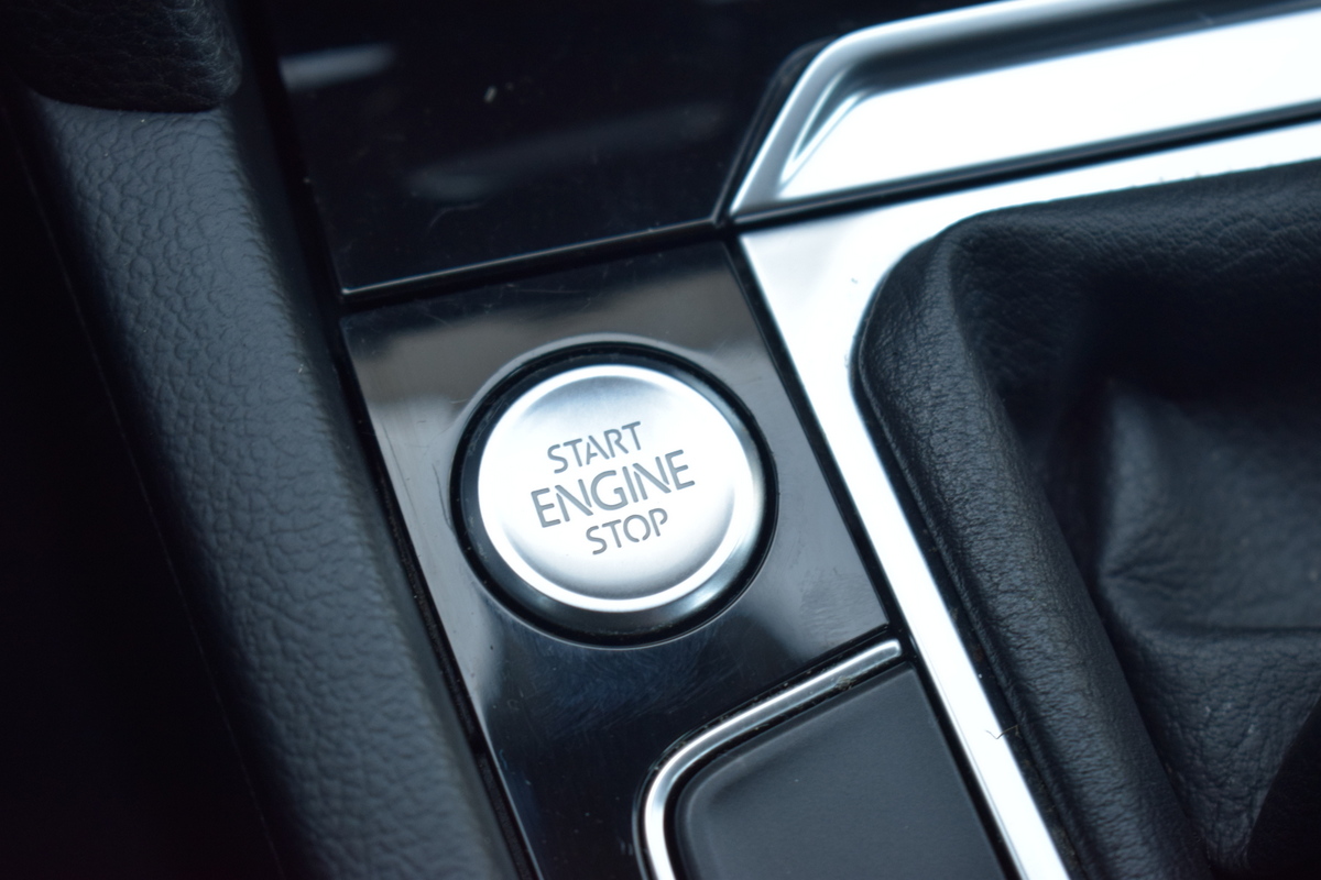Volkswagen Arteon Volkswagen Arteon 1.5 TSi LED | Full Map Navi | Sportstoelen | Trekhaak | Camera | 17 Inch LMV