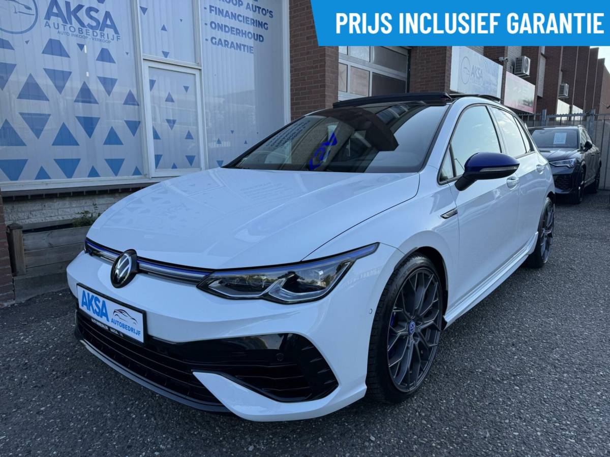 Volkswagen Golf Volkswagen Golf 8 R 2.0 TSI 333pk 4Motion 20 years Edition Akra Pano H&K Leder Memory Ventilatie Stuurvw Stlvw Blindspot Fabrieksgarantie