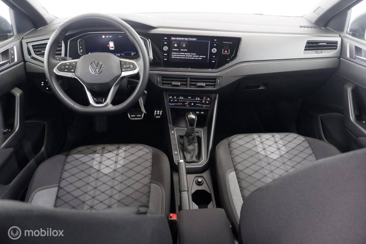 Volkswagen Polo Volkswagen Polo 1.0 TSI Automaat R-Line stoelverw.|cam|virtueelcockpit|applecarplay|95pk|acc|lmv17