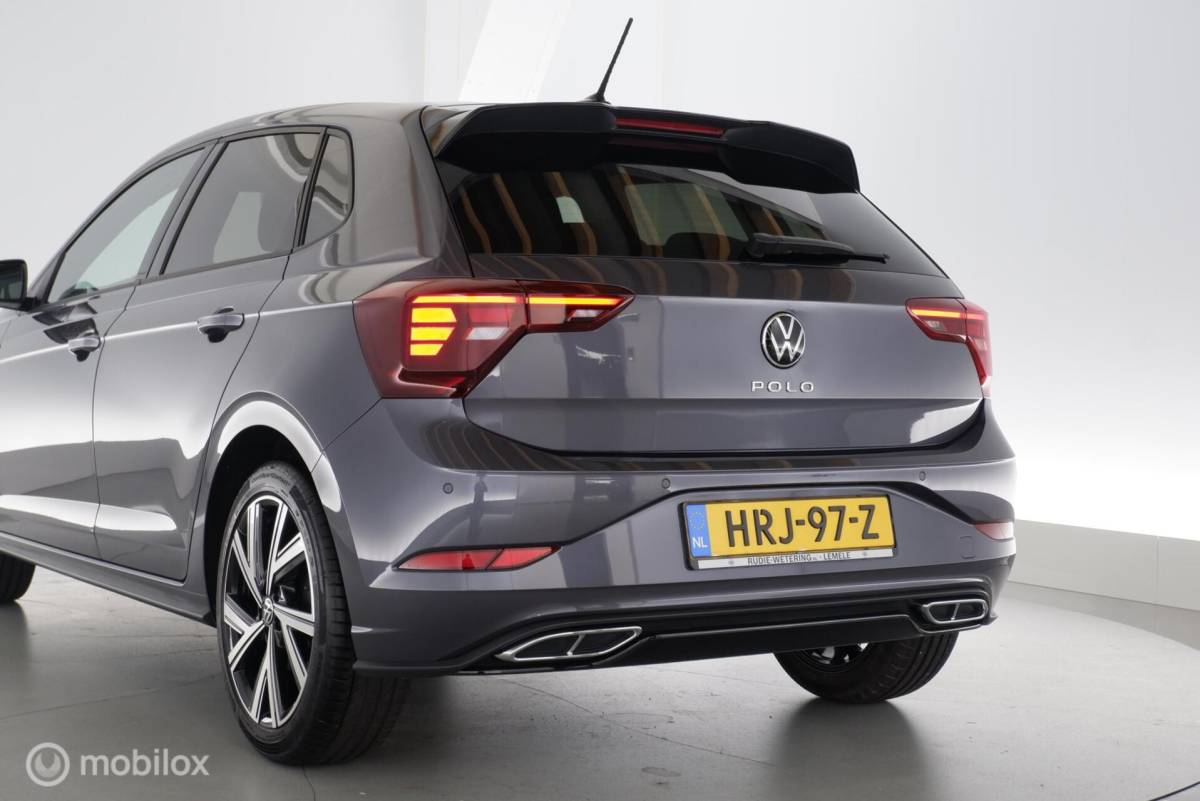 Volkswagen Polo Volkswagen Polo 1.0 TSI Automaat R-Line stoelverw.|cam|virtueelcockpit|applecarplay|95pk|acc|lmv17