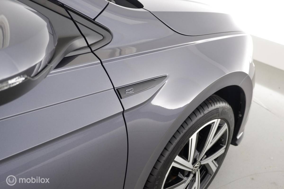 Volkswagen Polo Volkswagen Polo 1.0 TSI Automaat R-Line stoelverw.|cam|virtueelcockpit|applecarplay|95pk|acc|lmv17