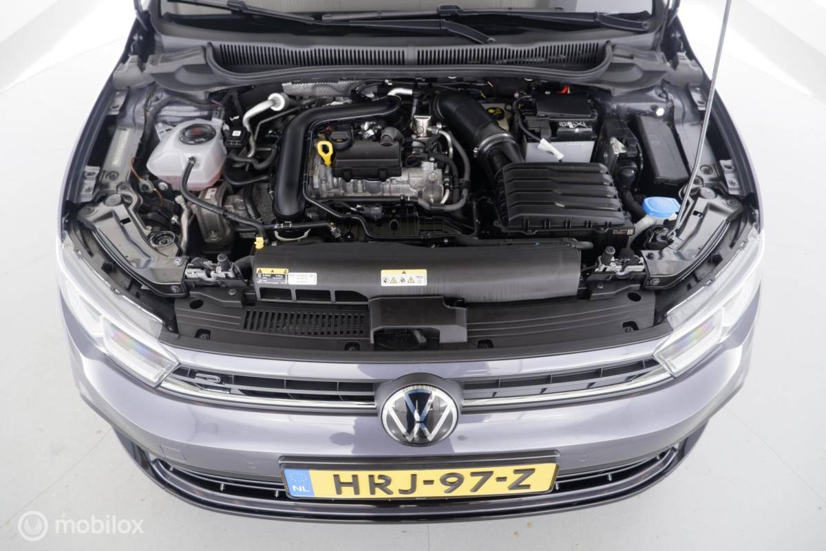 Volkswagen Polo Volkswagen Polo 1.0 TSI Automaat R-Line stoelverw.|cam|virtueelcockpit|applecarplay|95pk|acc|lmv17