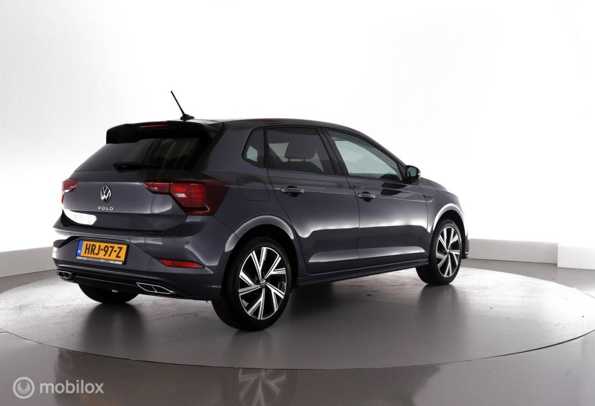 Volkswagen Polo Volkswagen Polo 1.0 TSI Automaat R-Line stoelverw.|cam|virtueelcockpit|applecarplay|95pk|acc|lmv17