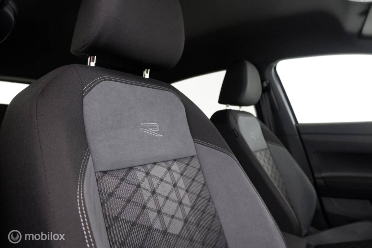 Volkswagen Polo Volkswagen Polo 1.0 TSI Automaat R-Line stoelverw.|cam|virtueelcockpit|applecarplay|95pk|acc|lmv17