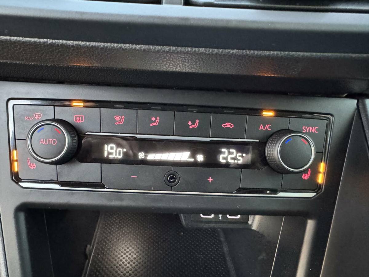 Volkswagen Polo Volkswagen Polo 1.0 TSI 95PK Highline DSG ACC LED Camera Blindspot CarPlay Navi Garantie