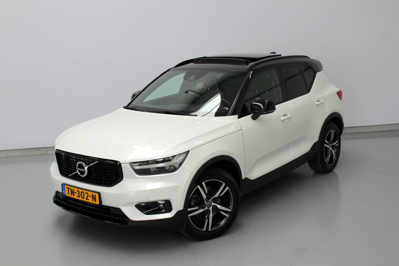 Volvo XC40 Volvo XC40 2.0 T4 R-Design 191PK,  RIJKLAAR!! AUTOMAAT |  PANORAMADAK | LEER/ALCANTARA | ELEC-ACHTERKLEP | ADAPTIEVE CRUISE CONTROLE