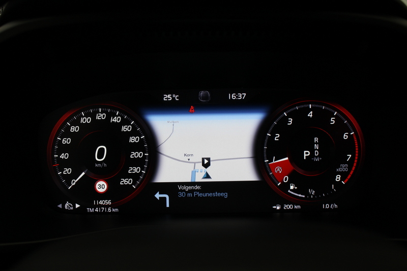 Volvo XC40 Volvo XC40 2.0 T4 R-Design 191PK,  RIJKLAAR!! AUTOMAAT |  PANORAMADAK | LEER/ALCANTARA | ELEC-ACHTERKLEP | ADAPTIEVE CRUISE CONTROLE