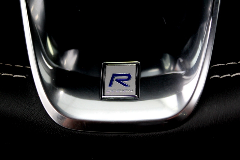 Volvo XC40 Volvo XC40 2.0 T4 R-Design 191PK,  RIJKLAAR!! AUTOMAAT |  PANORAMADAK | LEER/ALCANTARA | ELEC-ACHTERKLEP | ADAPTIEVE CRUISE CONTROLE