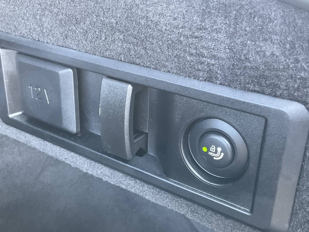 BMW i4 BMW i4 M50 M-Sport 84kWh 544PK Pano Laser HUD Harman/Kardon Elek.Trekhaak Leer BOMVOL!