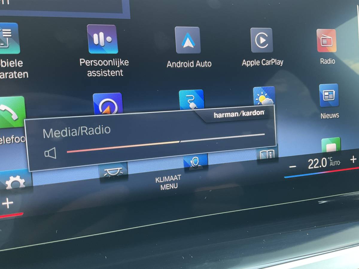 BMW i4 BMW i4 M50 M-Sport 84kWh 544PK Pano Laser HUD Harman/Kardon Elek.Trekhaak Leer BOMVOL!