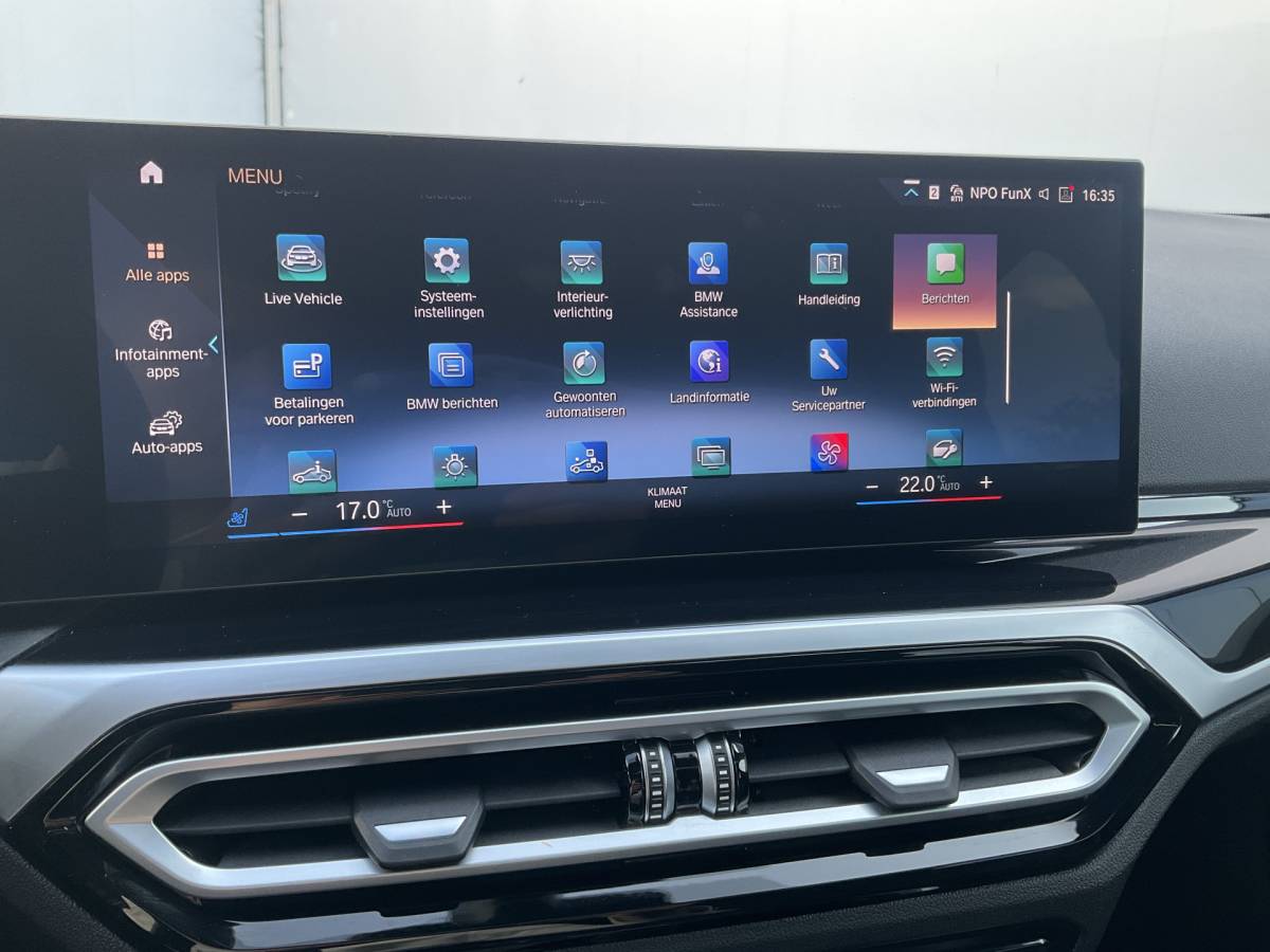 BMW i4 BMW i4 M50 M-Sport 84kWh 544PK Pano Laser HUD Harman/Kardon Elek.Trekhaak Leer BOMVOL!