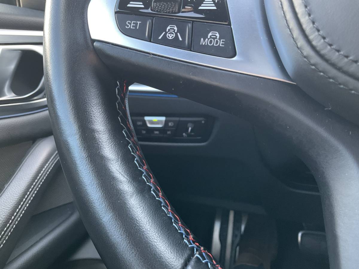 BMW i4 BMW i4 M50 M-Sport 84kWh 544PK Pano Laser HUD Harman/Kardon Elek.Trekhaak Leer BOMVOL!