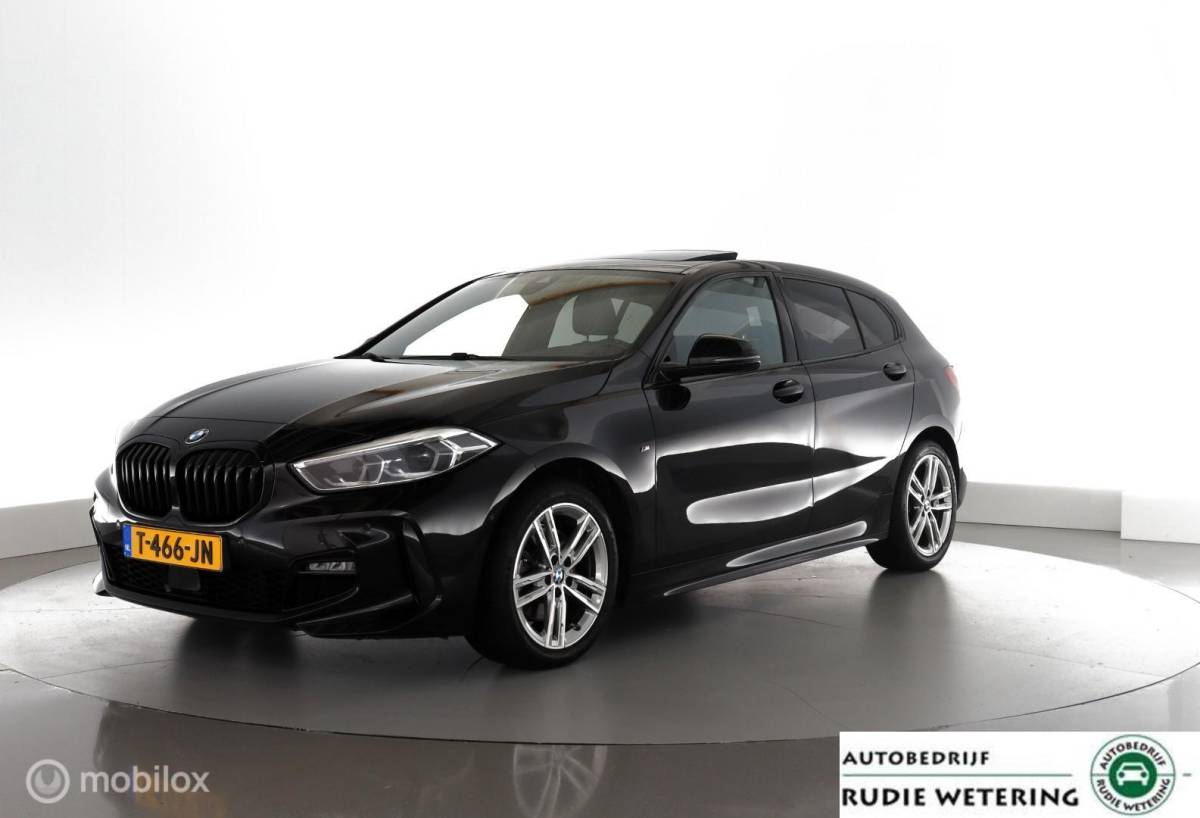 BMW 1 Serie BMW 1-serie 118i M-Sport Introduction Edition leer|panorama|led|cam|nav|dab|ecc|lmv17