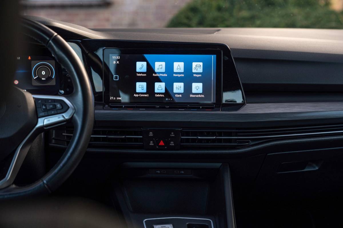 Volkswagen Golf Volkswagen Golf 1.4 eHybrid 204 PK 1e Eig R-Line Pano Massage Adaptive 19”