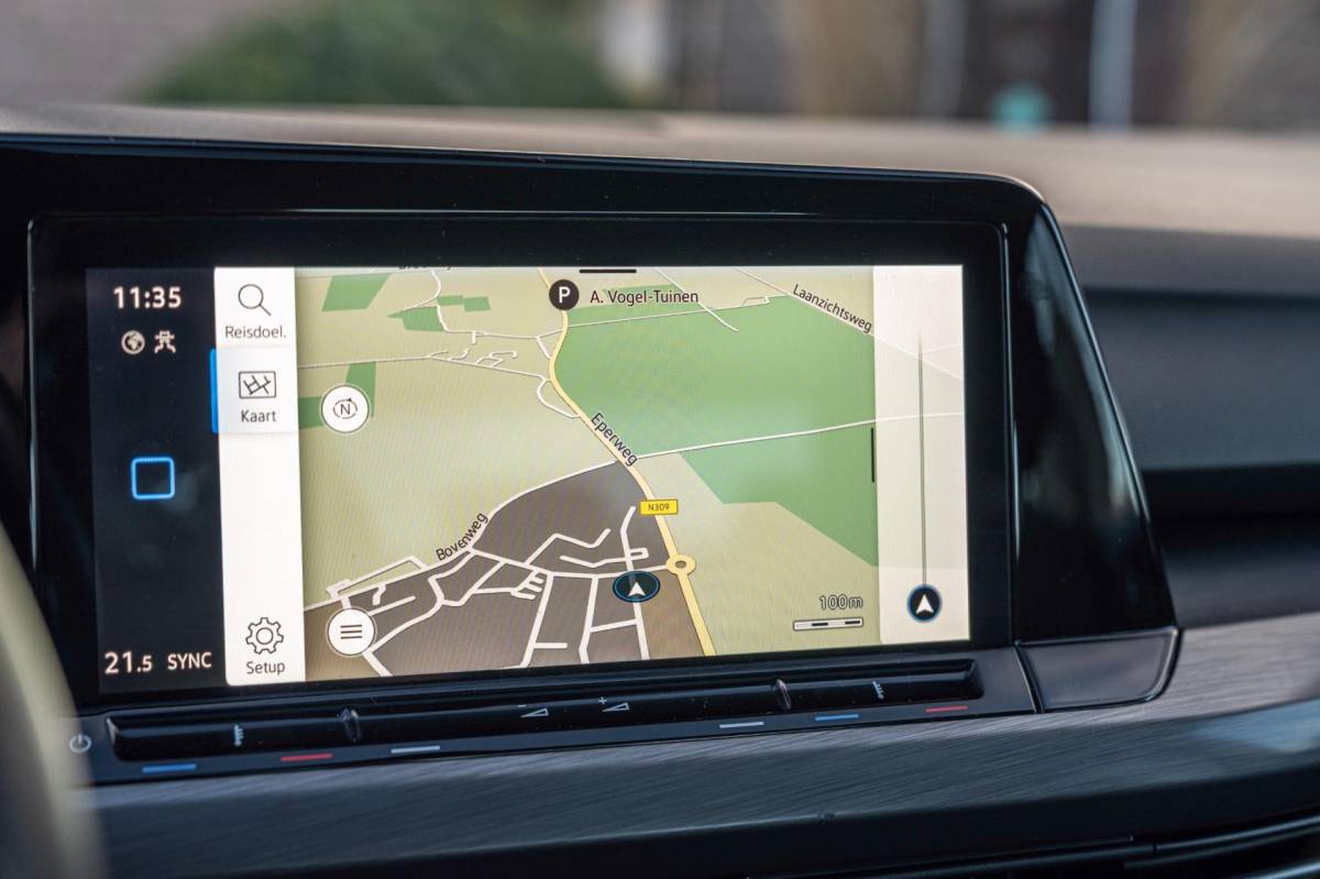 Volkswagen Golf Volkswagen Golf 1.4 eHybrid 204 PK 1e Eig R-Line Pano Massage Adaptive 19”