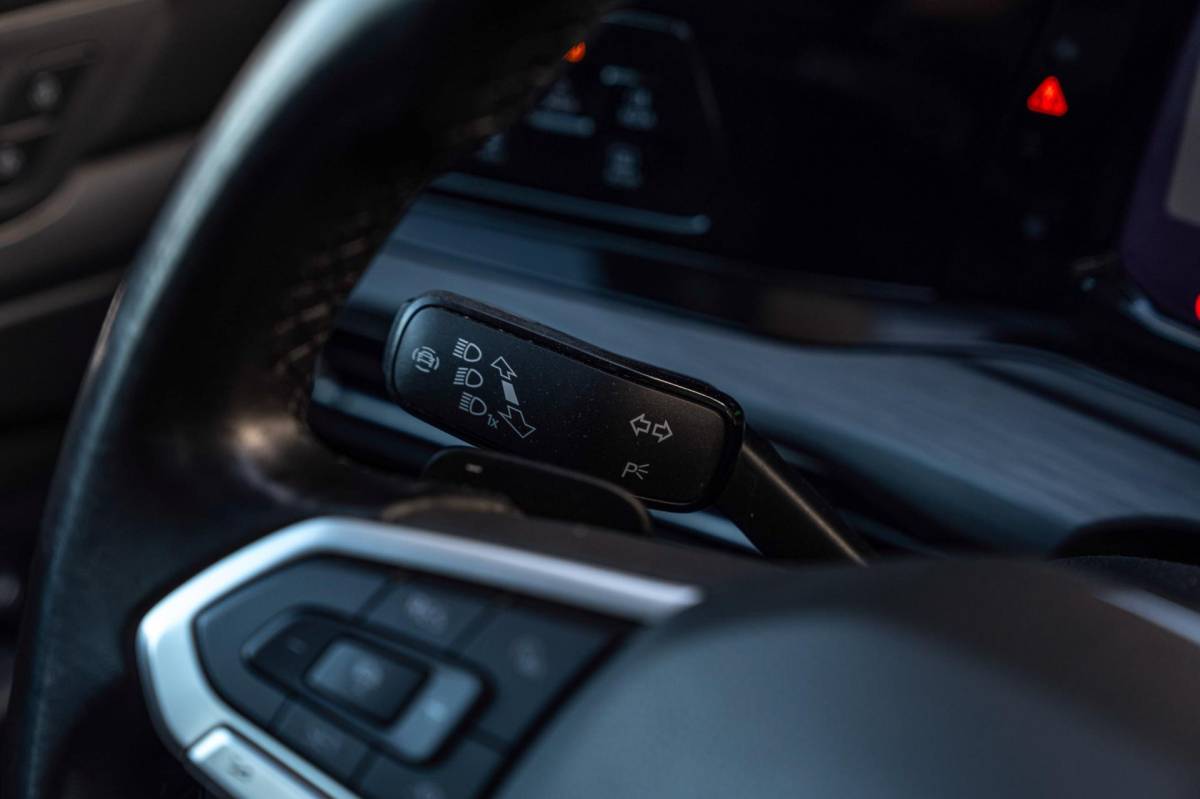 Volkswagen Golf Volkswagen Golf 1.4 eHybrid 204 PK 1e Eig R-Line Pano Massage Adaptive 19”