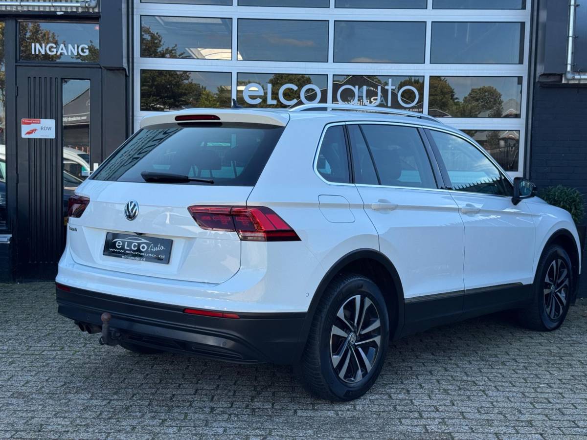 Volkswagen Tiguan Volkswagen TIGUAN 1.5 TSI ACT Highline Business IQ Drive /CarPlay