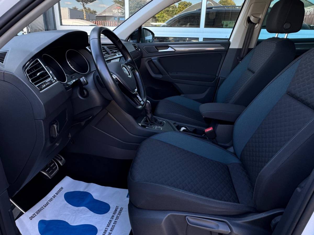 Volkswagen Tiguan Volkswagen TIGUAN 1.5 TSI ACT Highline Business IQ Drive /CarPlay