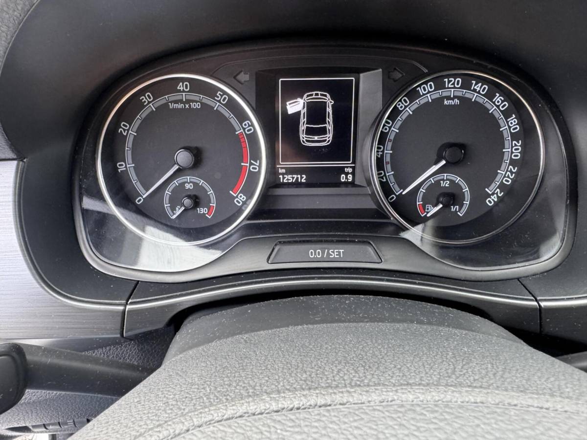 Škoda Fabia Skoda Fabia Combi monte carlo Style kuipstoelen gecoat glas