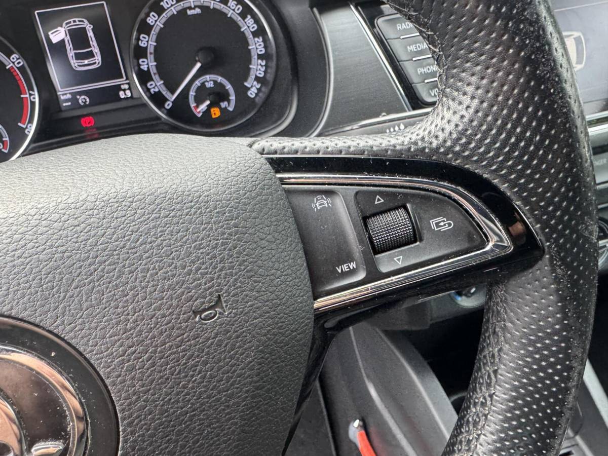 Škoda Fabia Skoda Fabia Combi monte carlo Style kuipstoelen gecoat glas