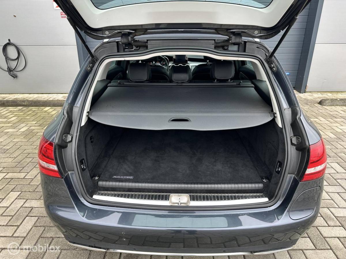 Mercedes-Benz C-Klasse Mercedes-Benz C-klasse Estate 350 e Lease Edition