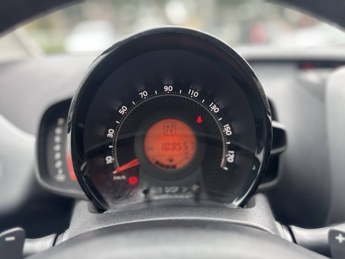 Toyota Aygo Toyota Aygo 1.0 VVT-i x-play Automaat | GEEN AFLEVERKOSTEN |  Airco, Apple/Android