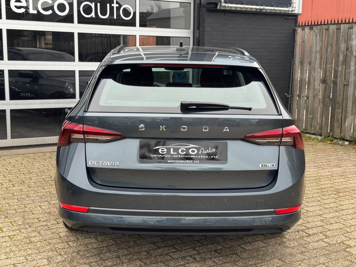 Škoda Octavia Skoda Octavia Combi 1.0 e-TSI Business Edition / ACC / 18’inch