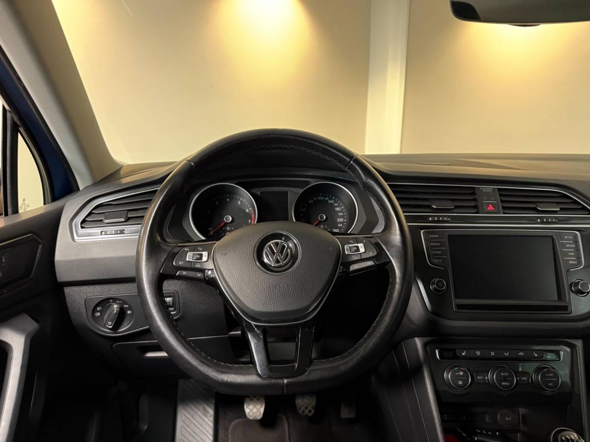 Volkswagen Tiguan Volkswagen Tiguan 1.4 TSI Comfortline Business *Massage* Elektr.Trekhaak|Dealer OH